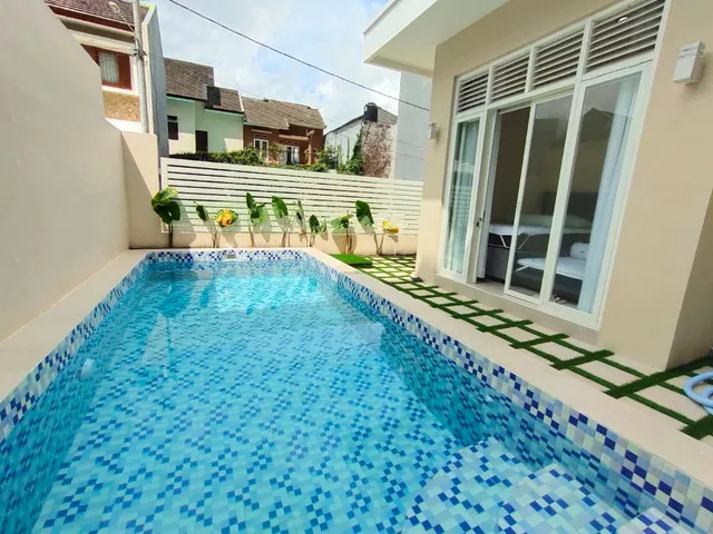 Adi Group Villa Batu