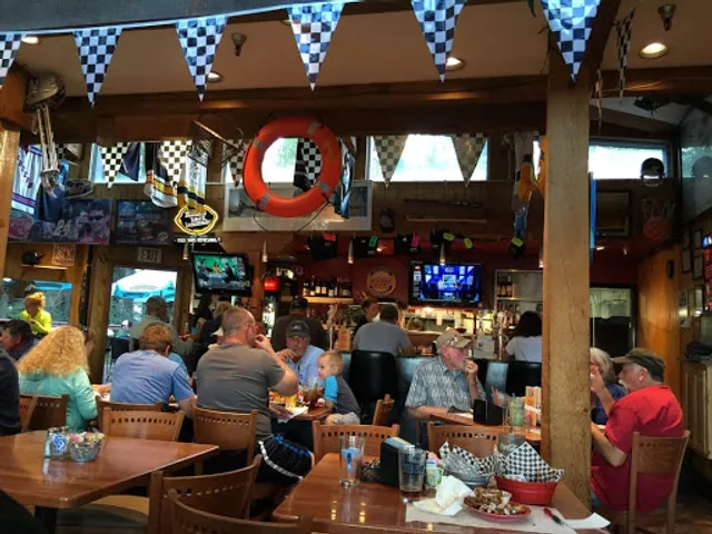 Buckets Sports Grill