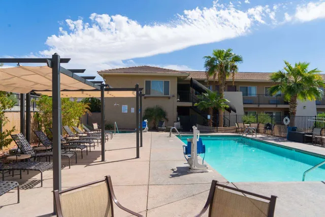 Days Inn by Wyndham Lake Havasu