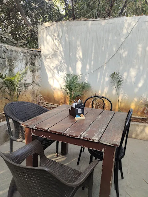 Theory Patisserie & Cafe