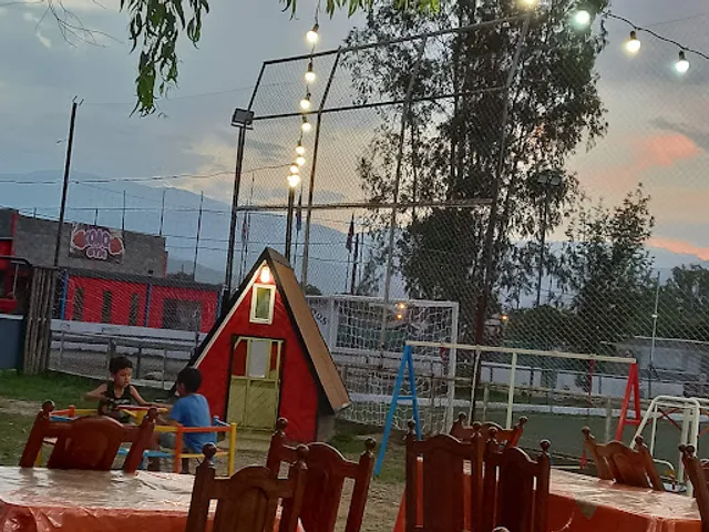 Pizzeria "La Colonial"