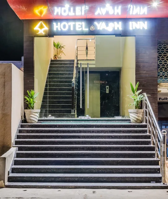 Hotel Yash Inn
