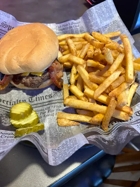 Mickey's Sports Bar & Grill