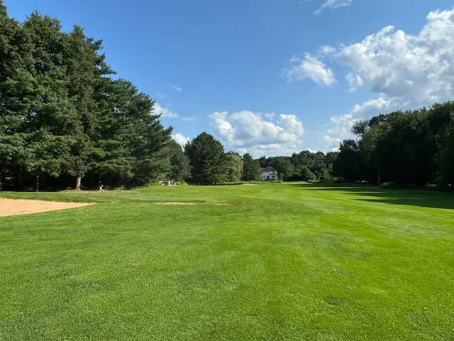Minnechaug Golf Course