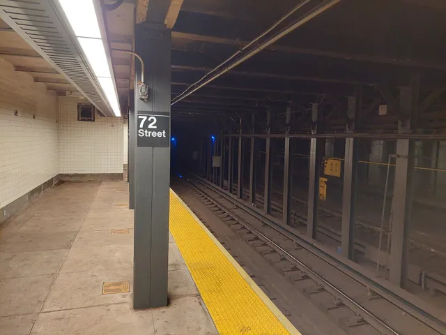 72 St