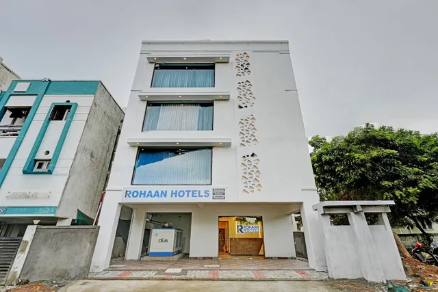 Rohaan Hotels Medavakkam by UPAR