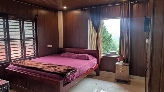 Suvarna Mountain View stay