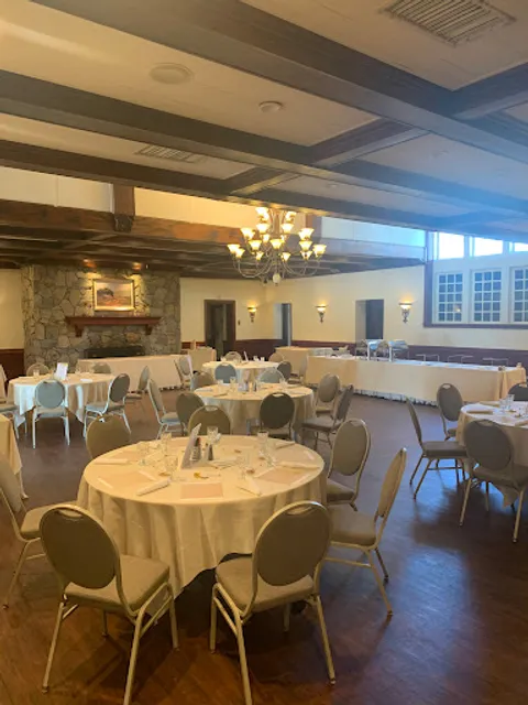 The Back Nine Tavern at Stanley Golf Course