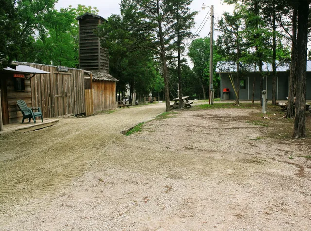 Lakeview Cabins & RV Campground