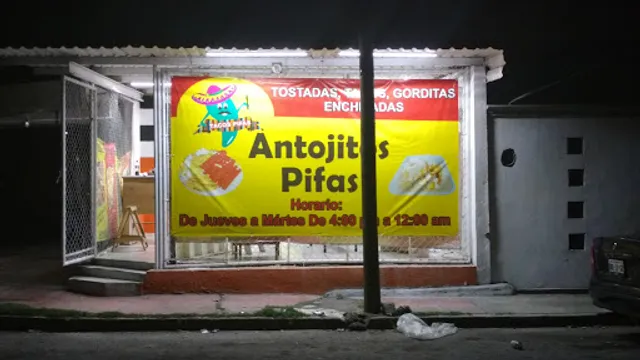 Antojitos Pifas suc. Leones