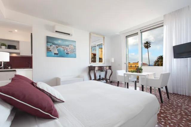 Sorrento Apartments S.a.s