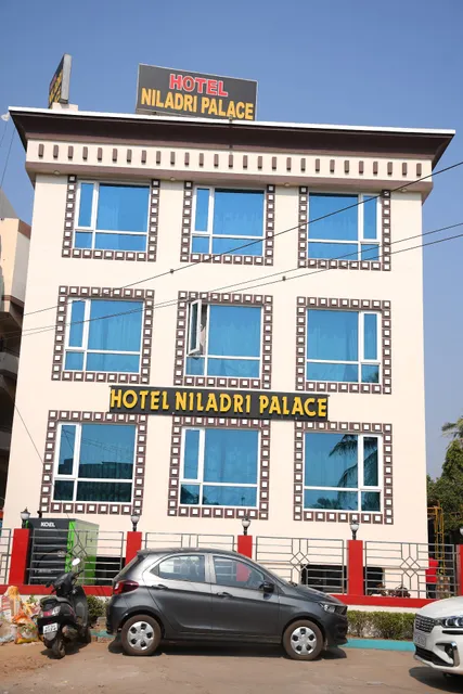 HOTEL NILADRI PALACE