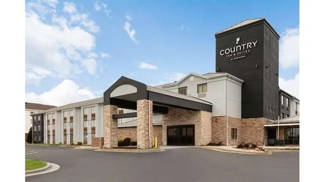 Country Inn & Suites by Radisson, Roanoke Rapids, NC