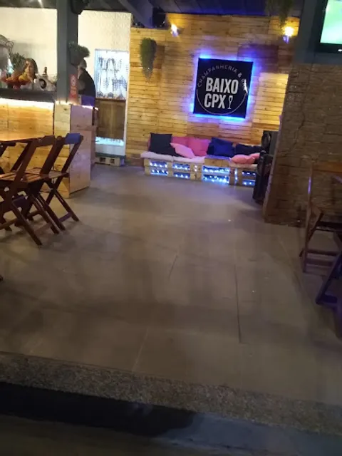 Baixo CPX Champanheria