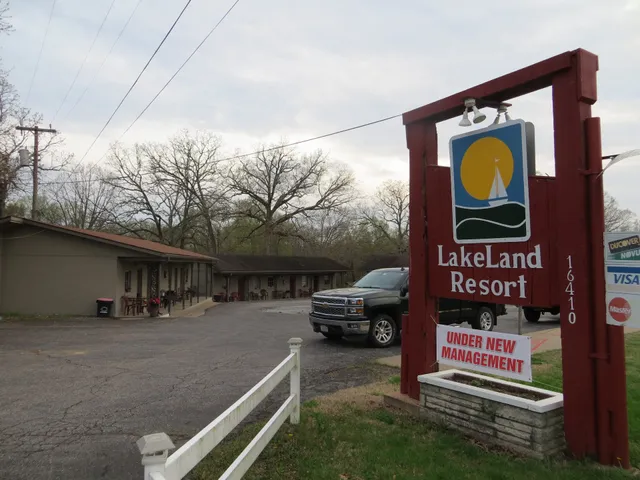 Lakeland Resort