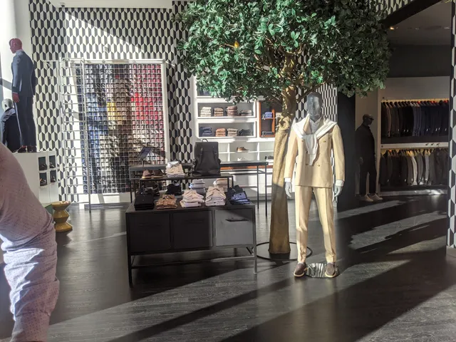 Suitsupply NY Williamsburg