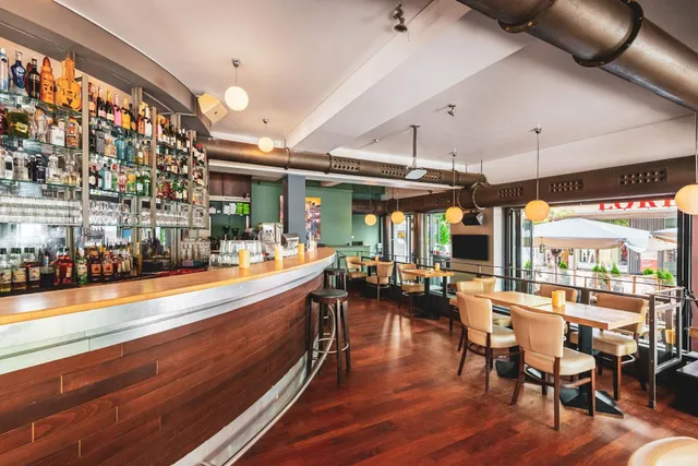 Bull & Bear Restaurant & Sportsbar