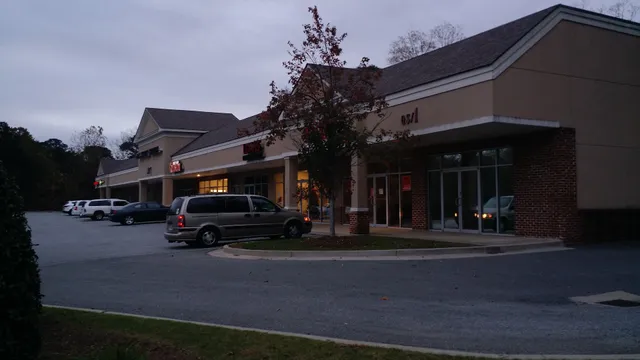 Ball Street Crossing Plaza