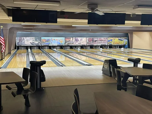 Lucky Strike Lanes