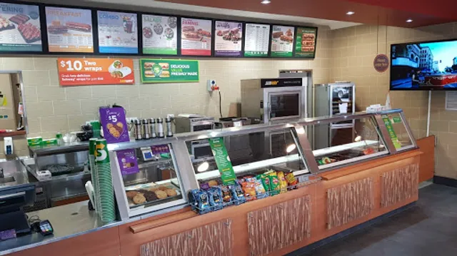 Subway West Burleigh