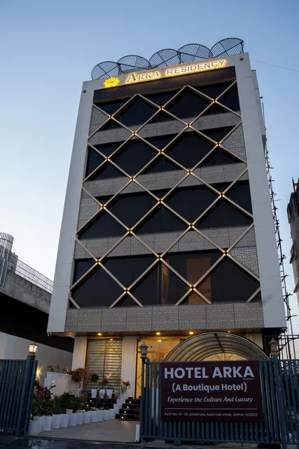 Arka Residency Hotel & Bar