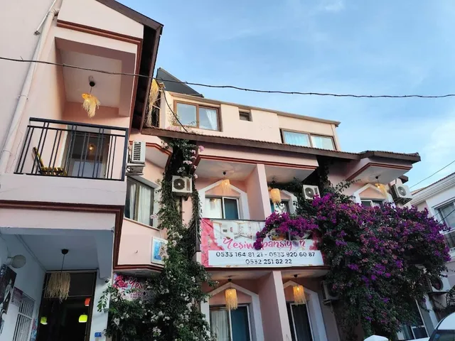 Yeşim Pansiyon Çeşme