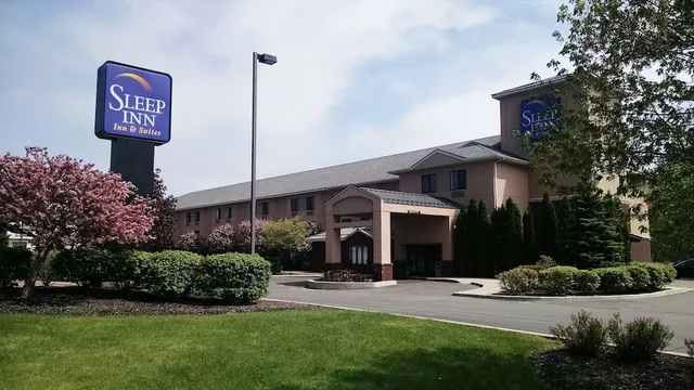 Sleep Inn & Suites Queensbury - Lake George