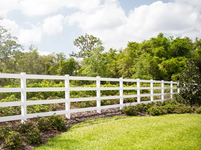 Superior Fence & Rail