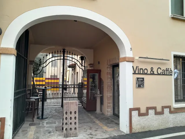Vino & Caffè