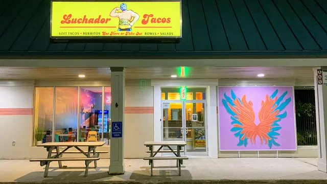 Luchador Tacos