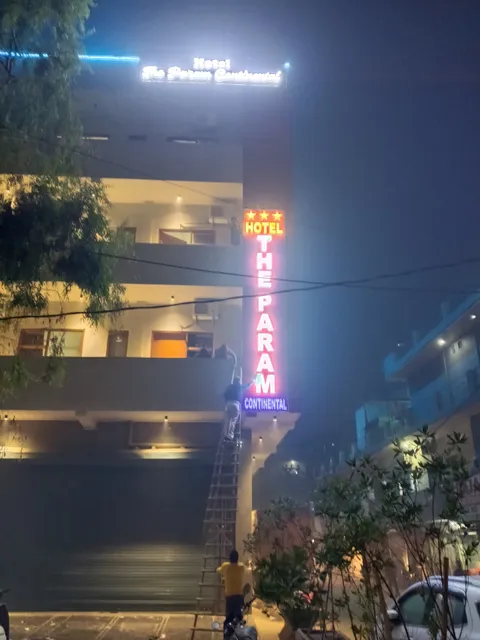 Hotel The Param continental