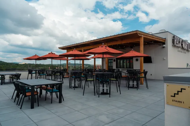 Roca & Martillo at The Rock