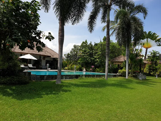 Villa Segara Murti
