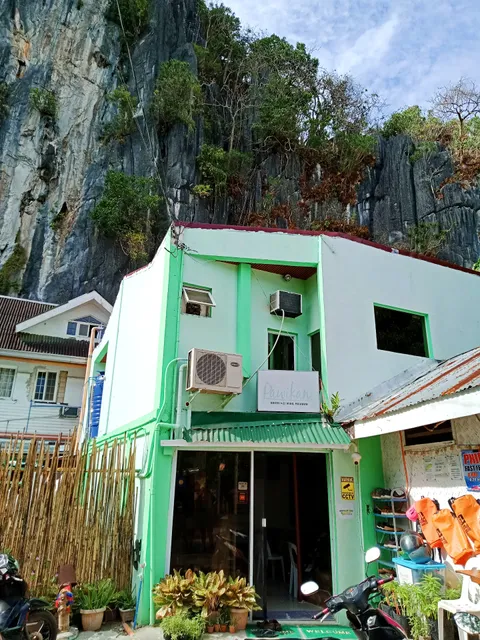 Pawikan Hostel El Nido