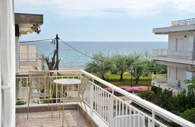 Themis 40 steps from beach - Dionisiou Halkidiki