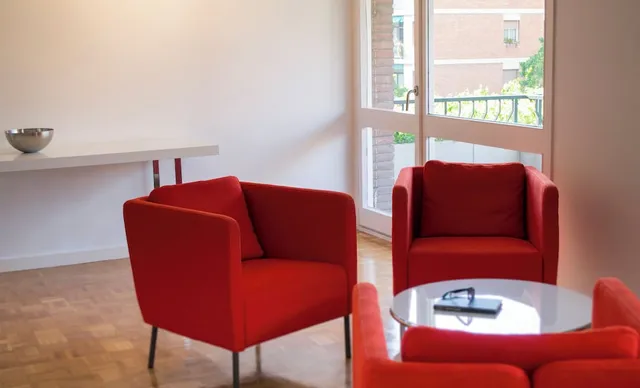 Happy People Maragall Apartaments