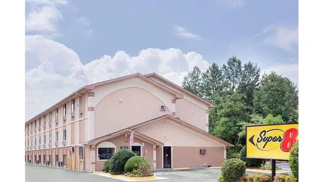 Super 8 by Wyndham Warner Robins