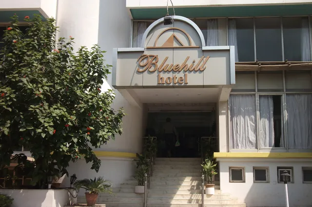 Hotel Bluehill - Hotel in Bhavnagar