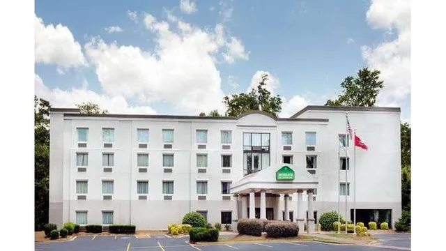 Wingate by Wyndham Athens Near Downtown