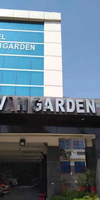 Hotel Vrindavan Garden