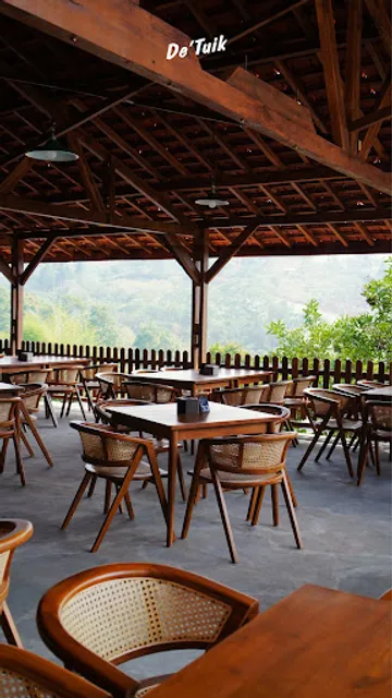 DeTuik Resto & Wedding Venue