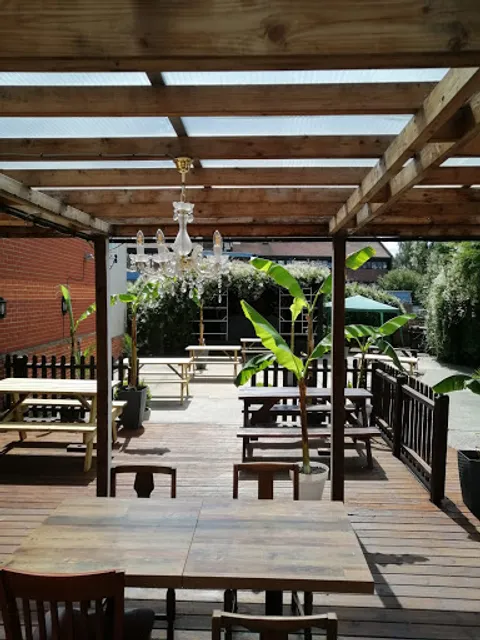 Hank's Vegan Restaurant