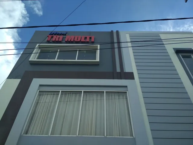 Hotel Tri Multi