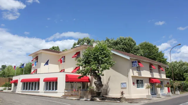 Hotel And Restaurant Du Lac D'arjuzanx