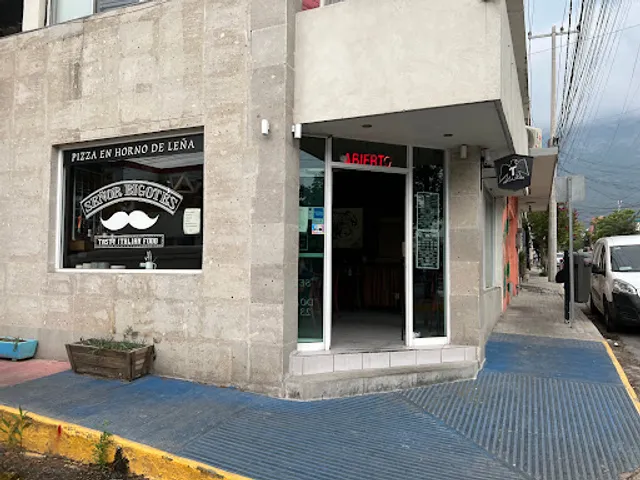 Señor Bigotes Cocina Rustica Italiana