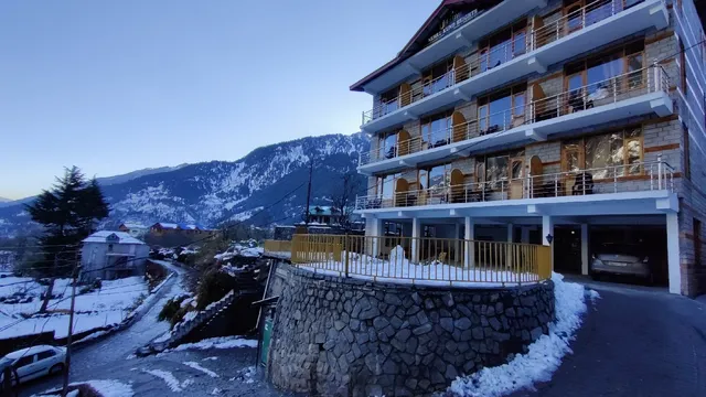 Nehru Kund Heights By JitaInn