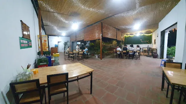 Quán Xưa & Nay chuyên bia lẩu