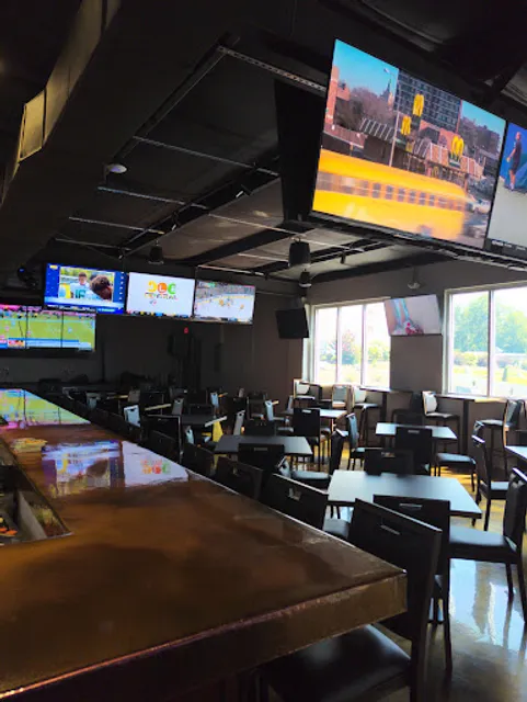 Mudpuppies Sports Bar and Grill