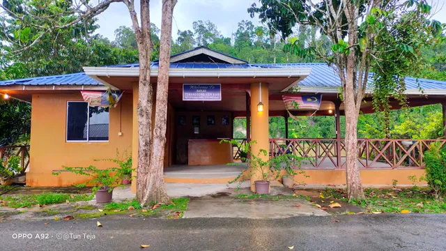 Sukau Tomanggong View B&B