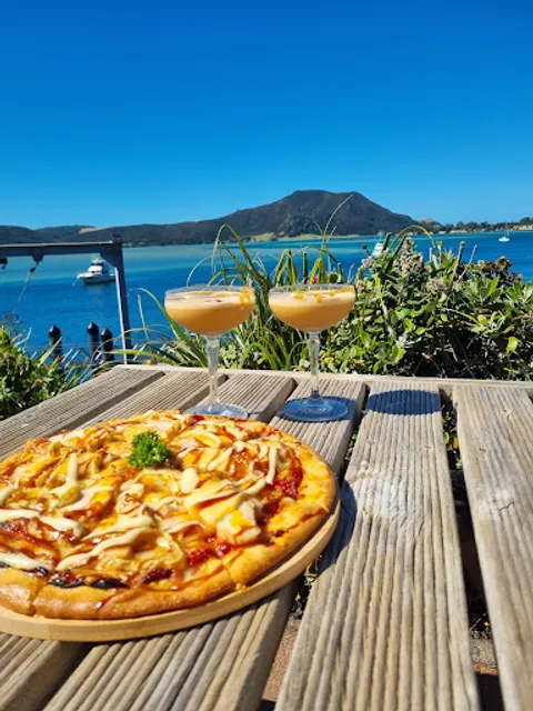 Sandbar & Restaurant